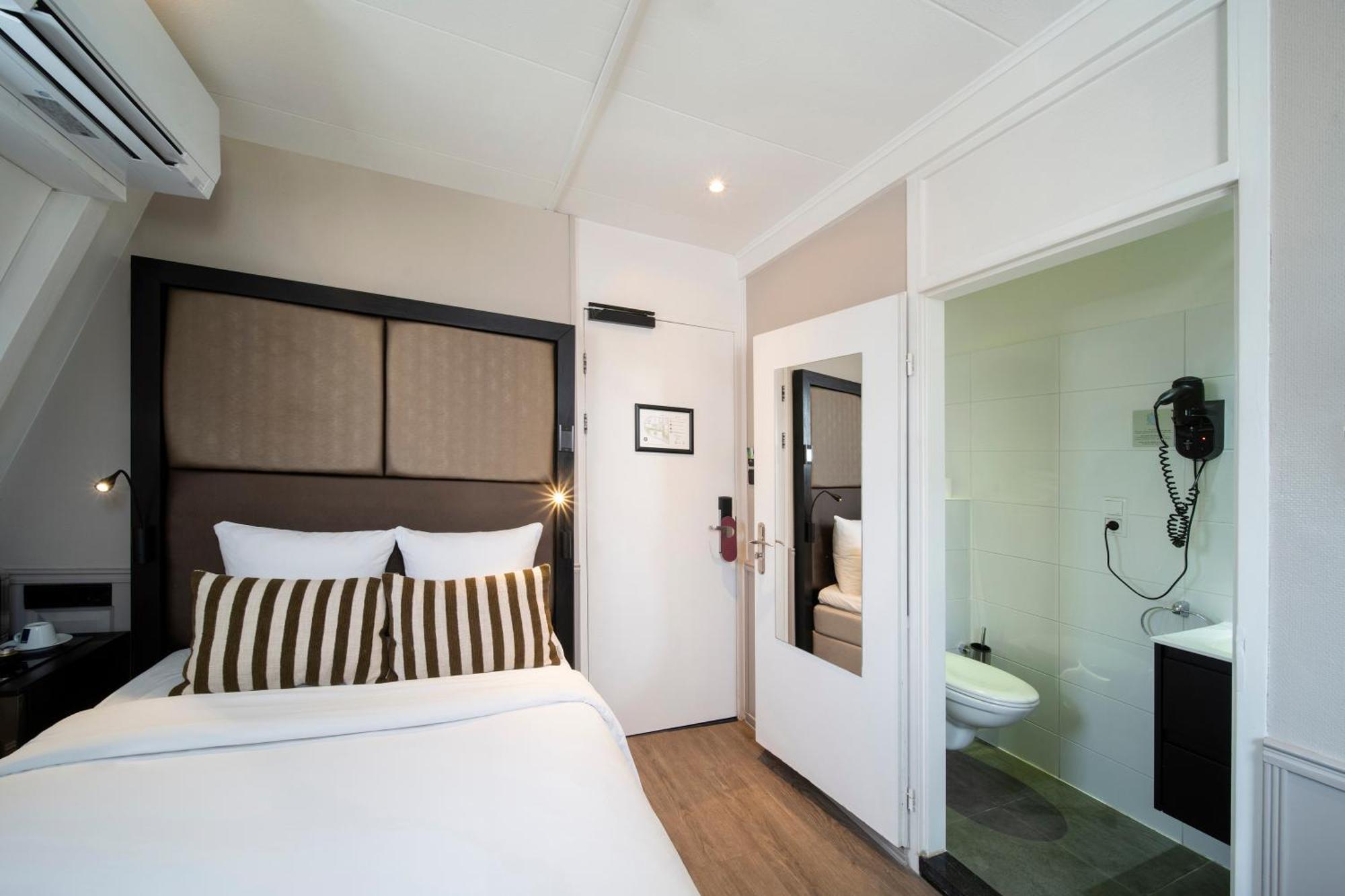 Hotel Sint Nicolaas Amsterdam Exterior photo