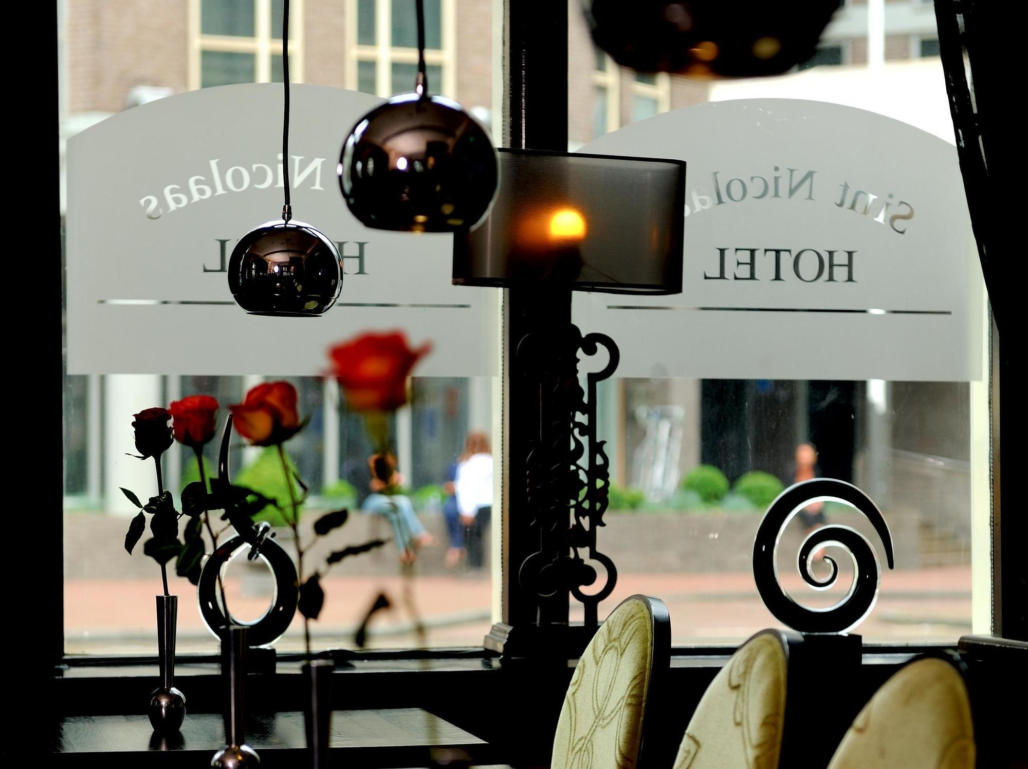 Hotel Sint Nicolaas Amsterdam Exterior photo