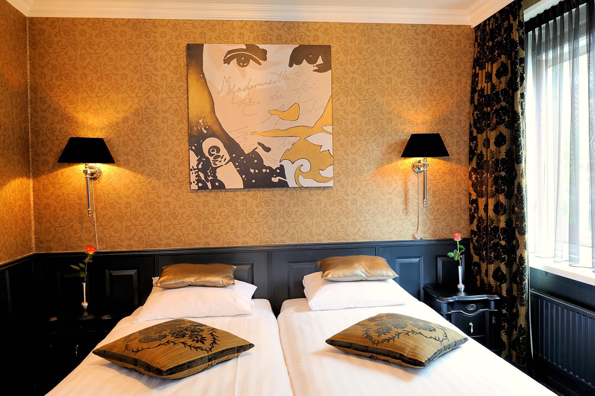 Hotel Sint Nicolaas Amsterdam Exterior photo