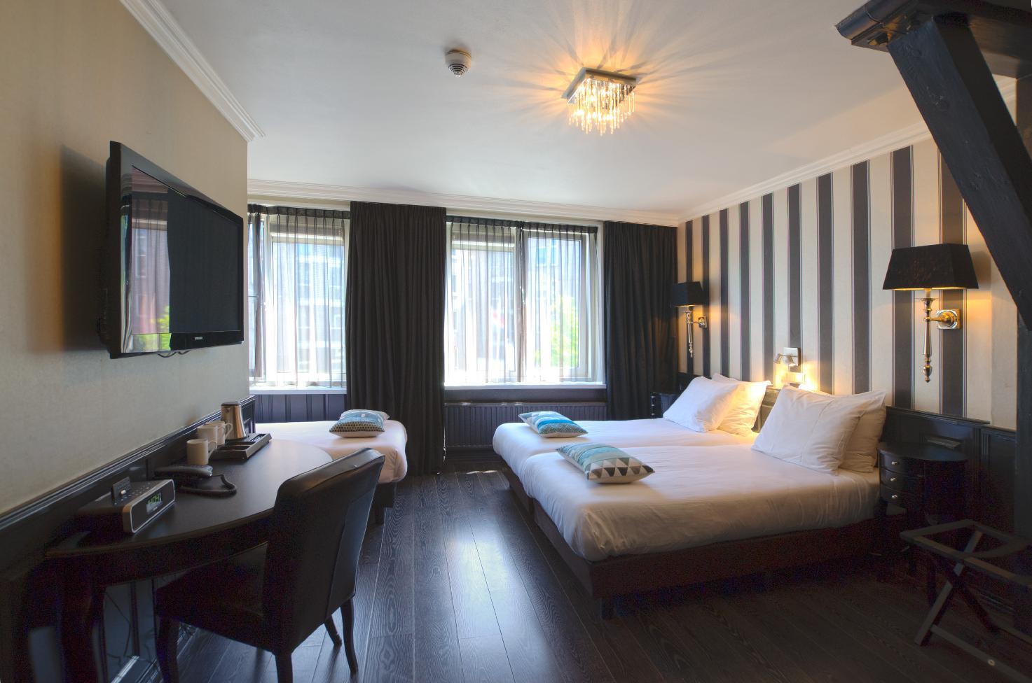 Hotel Sint Nicolaas Amsterdam Exterior photo